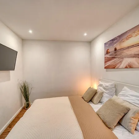 - Haus D, App 0d0306 Appartement *